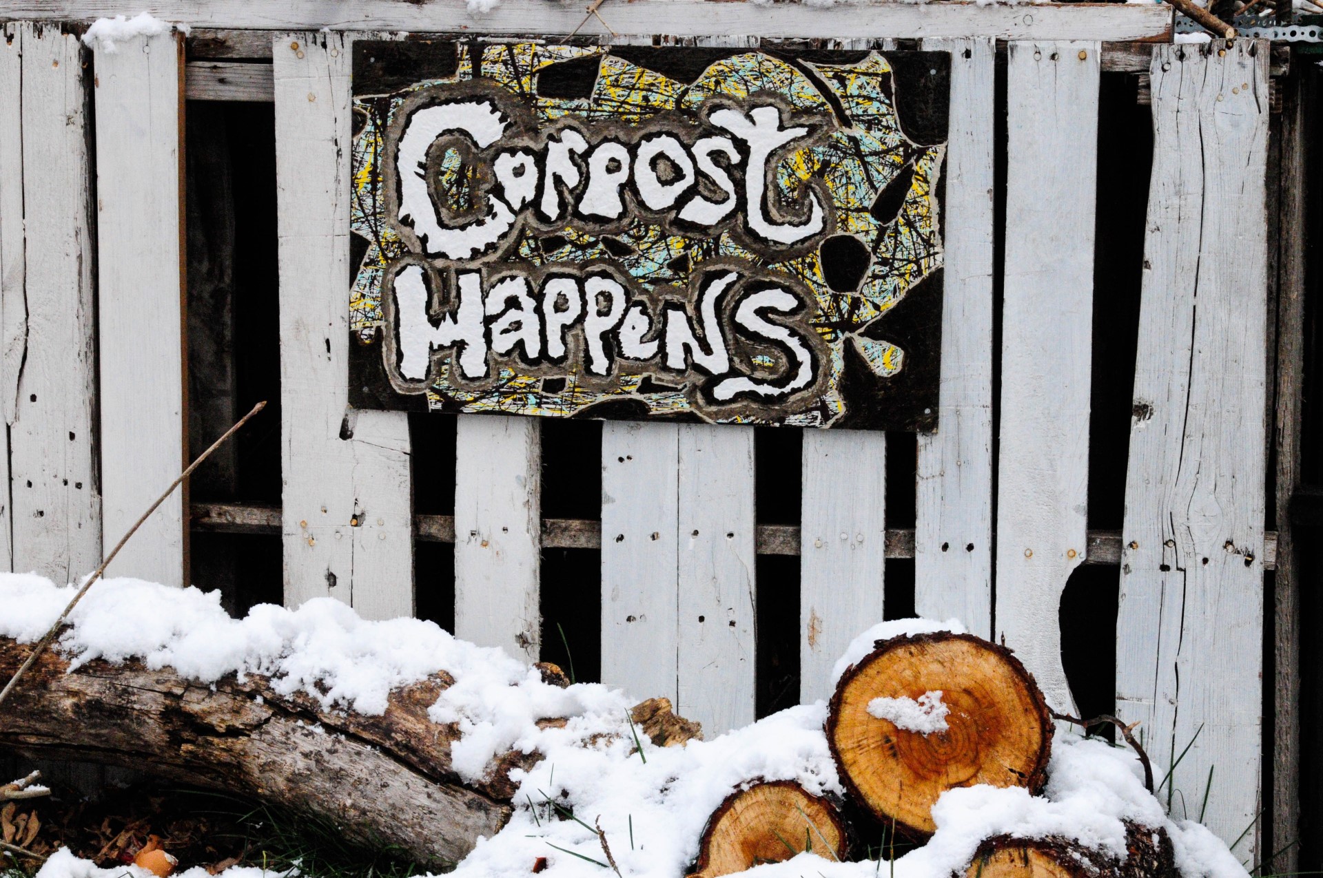 What Are the Biggest Benefits of Composting? | Composting creates extremely rich soil, one of the world’s most precious resources.