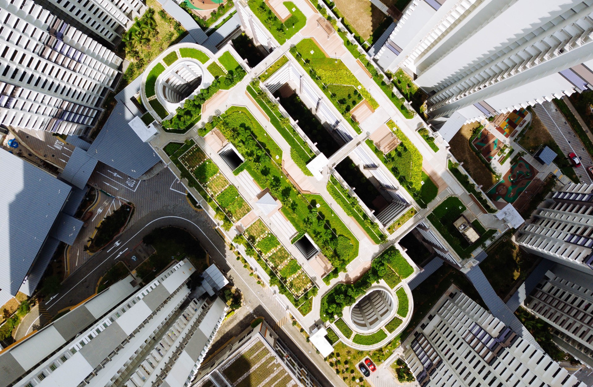 Why Green Roofs? Growing + Healing Green Systems (Infographic)